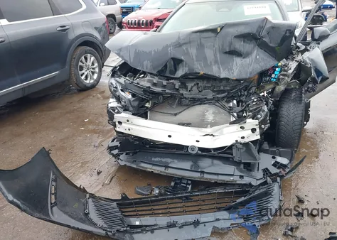 2025 Toyota Camry Le z USA, uszkodzony, nr VIN 4T1DBADK5SU503558